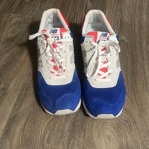Mens New Balance tennis shoes